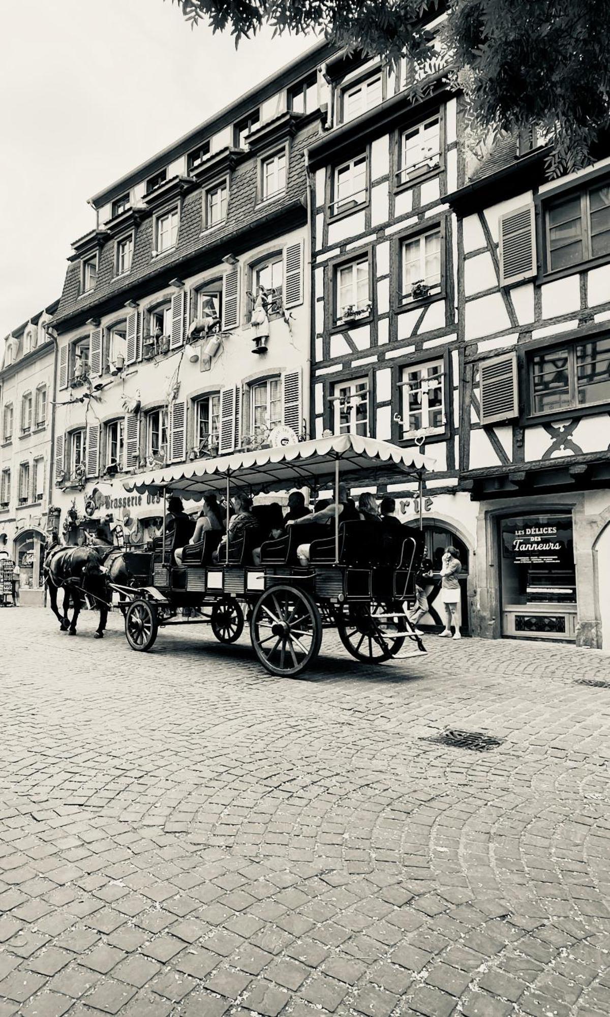 B&B Chez L'Habitant Chambre Privative Sur La Route Des Vins Tv Parking Box Velo Issenheim ภายนอก รูปภาพ
